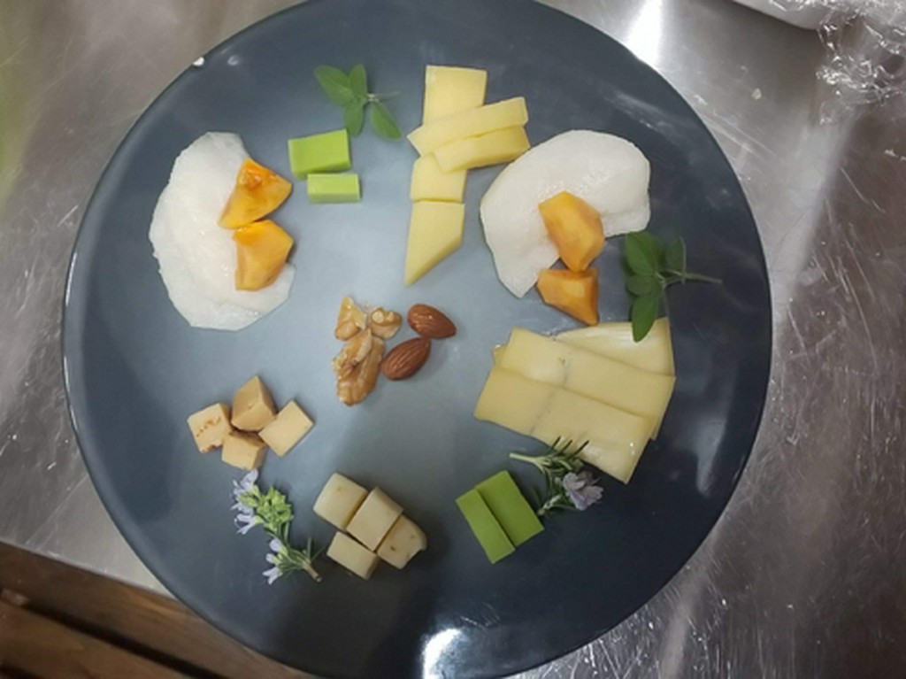 チーズの盛り合わせ5種