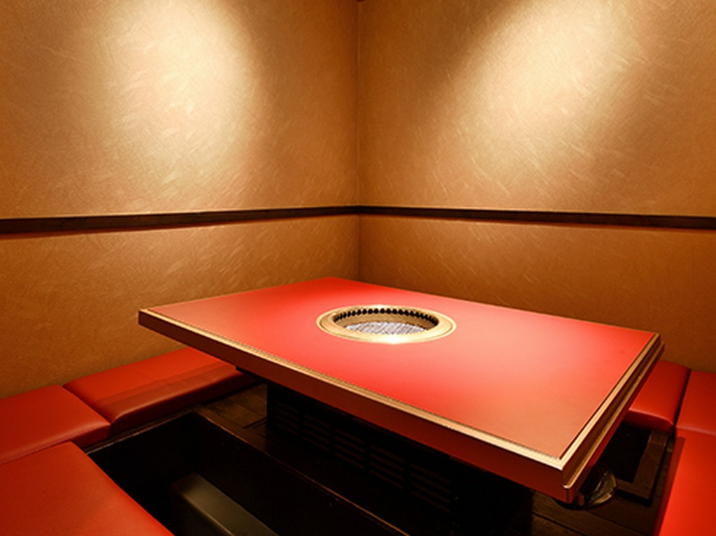 接待に最適な空間とお料理をお過ごし下さい。