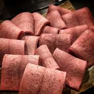 当店はヒレの部位だけでも様々な商品をご用意してます！
同じ部位でも焼き方や調理方法によって色々な楽しみ方ができます。
是非、記念日という特別な日に最高級のヒレ肉をご堪能くださいませ。