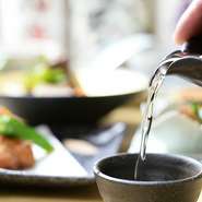 飲み頃のオススメ日本酒をご紹介中。掲載ラインナップは一例となります。当日のメニューはお店でご確認ください。