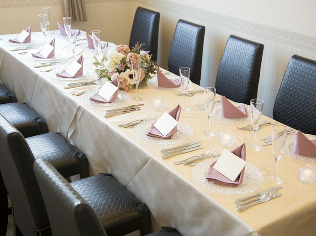 両家の顔合わせにぴったり！ラグジュアリーなVIPルーム