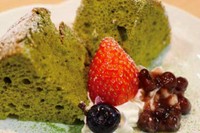 地元長柄町産の米粉を使った当店で焼き上げたシフォンケーキです。
抹茶味/ほうじ茶味(日替わり)