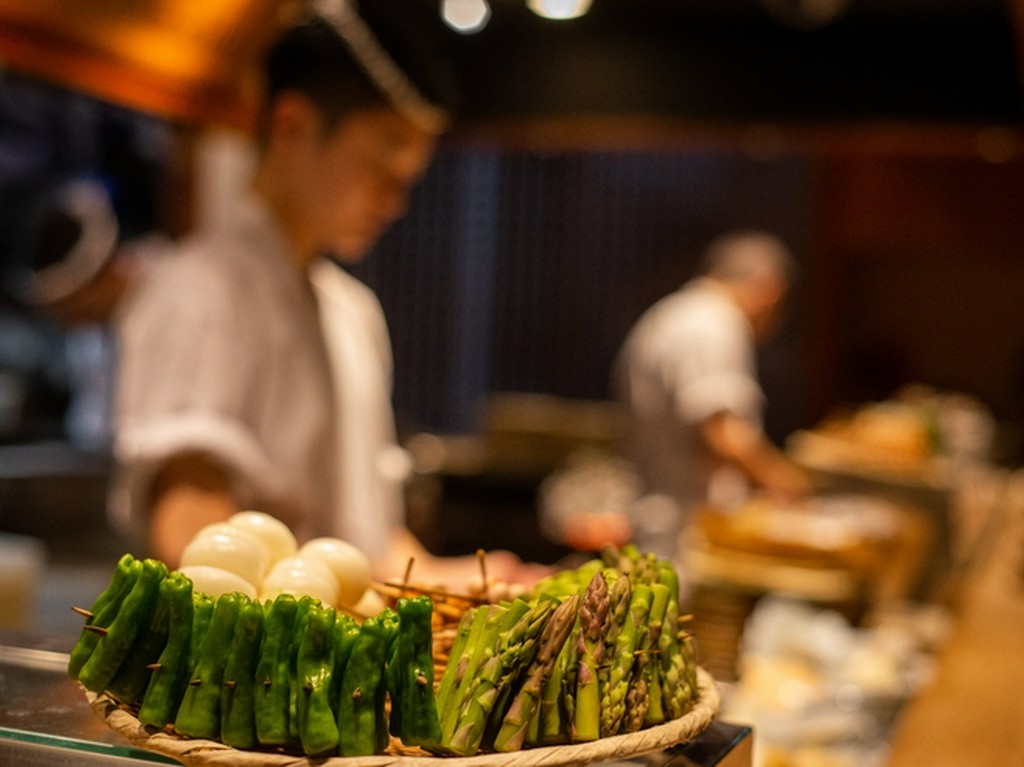 気負うことなく、至高の美味に舌鼓を打つ大人のデート