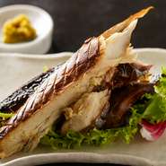 長崎五島産のサバの燻製、驚くほどジューシーで香り高い燻製の香りは誰もがヤミツキです！是非お試しください