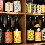 最大3時間たっぷりお酒を楽しめる『呑み放題』をぜひ。通常の呑み放題に加え、すべてのドリンクメニューがオーダーできる『プレミアム呑み放題』もあり。いつもの焼酎も飲み頃の日本酒もとことん味わえます。