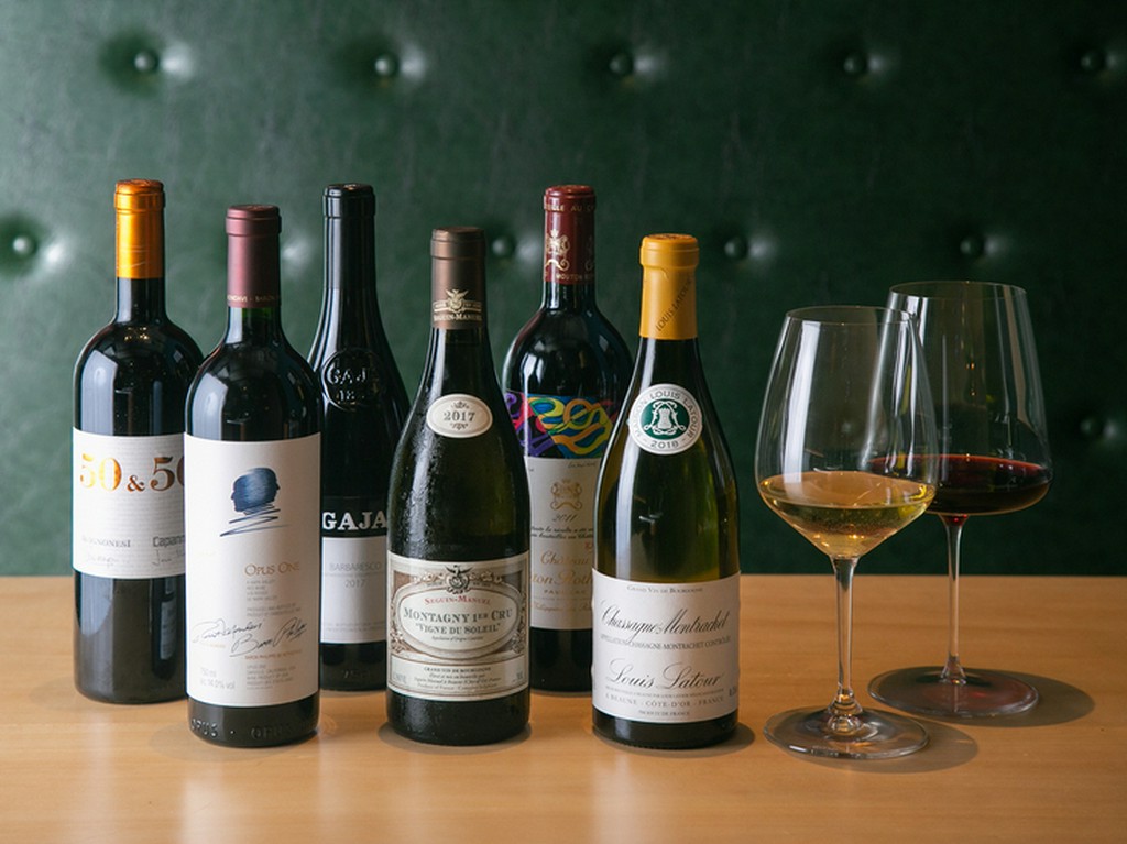 ワインはイタリア産を中心にソムリエチョイスによる豊富な品揃え