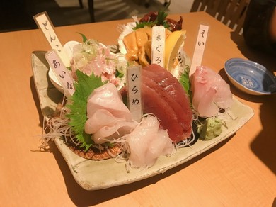 沢山のアテをご用意しております