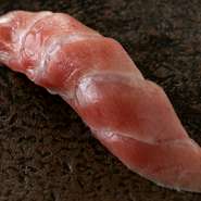 江戸前の伝統×独自のアレンジが輝く、鮨通がうなる握りを堪能