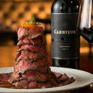 ボリュームタップリの宴会コース。お肉にこだわりの当店でも特に人気の料理が目白押し！鮮度の高い絶品料理をリーズナブルにお楽しみください。