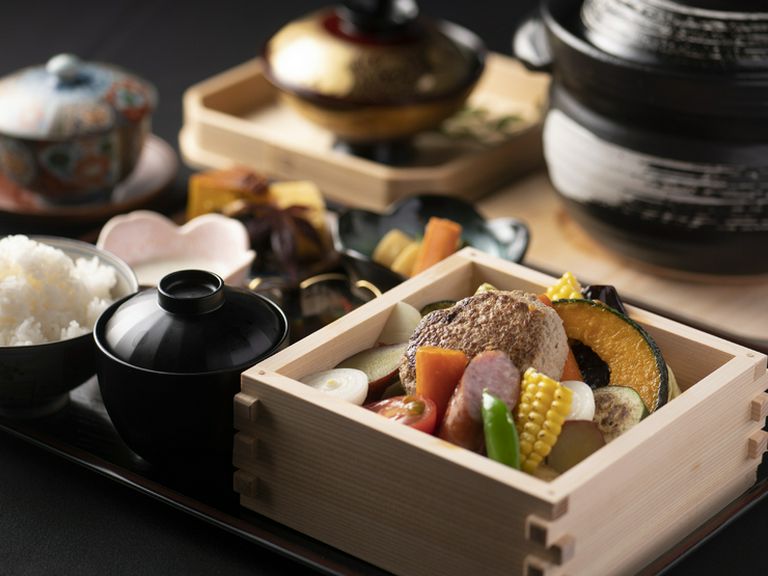 肉や鮮魚、野菜の本来のおいしさを楽しめる『せいろ蒸し』