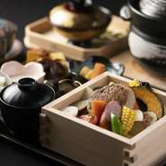 『せいろ蒸し』を看板メニューとしたのは、地元九州の食材のおいしさを存分に引き出せるから。森永氏は「彩りや食感、食材に合うソースなど細部までこだわってメニュー開発しました」と語ります。