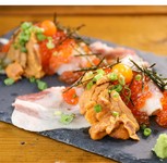【和牛×ウニ×いくら】名物！こぼれ寿司