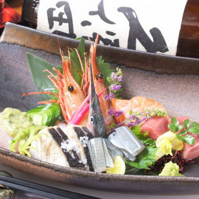 『鮮魚と貝の6種盛り』（1人前）