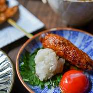 和歌山紀州備長炭で焼いております。近火の強火で焼き上げることによって素材本来の美味しさを引き出します。