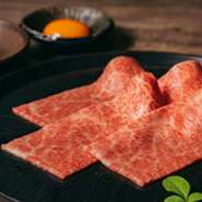 徳島県産あわそだちと一口ご飯を添えて