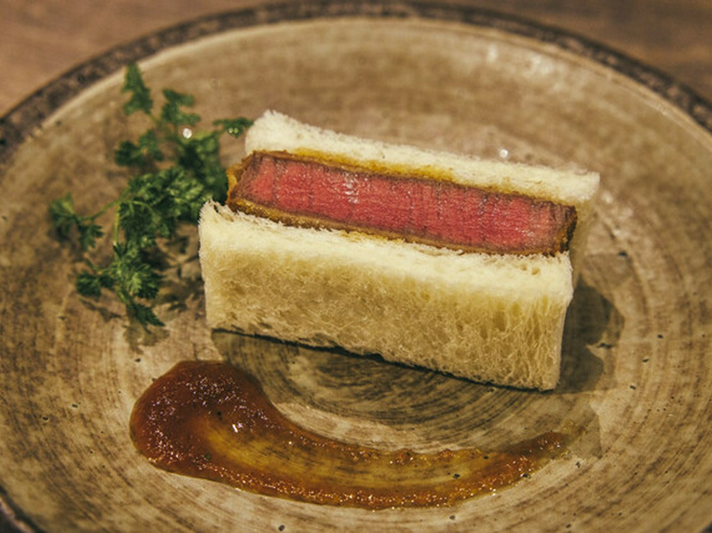 牛ヒレカツサンド