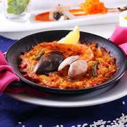 魚介のパエリアセット 1870
イカ墨のパエリアセット 1870
★スペイン大会入賞 バレンシアパエリアセット2200

◆セット内容◆
タパスの盛り合わせ
お好みのパエリア
コーヒーor紅茶