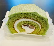 特製ベシャメルソースに海老とカニ、相性のよいアボカドを合わせたドリアライスです。