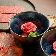 「豊後牛」の中でもおいしさにこだわったものだけを選び抜いた「おおいた和牛」。きめの細かい霜降りと、口の中に入れた瞬間、まろやかな風味がふわっと広がります。そんな「おおいた和牛」を堪能できるコースです。