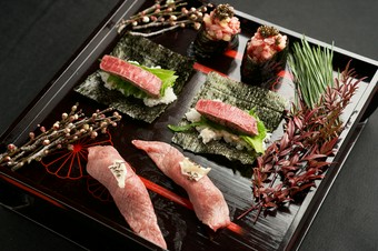 肉寿司としゃぶしゃぶだけでなく、すべてのメニューに和牛を使用『肉寿司としゃぶしゃぶの懐石コース』