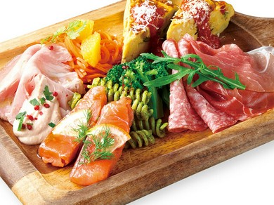 前菜盛り合わせ