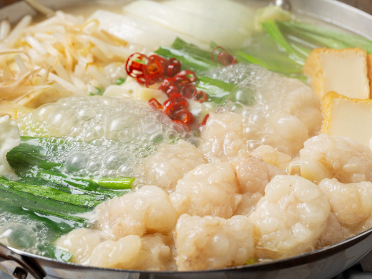 Popular dishes included in the "IKI" motsunabe course, with 90 minutes of all-you-can-drink