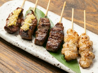 多彩なホルモン・牛肉を楽しむ『牛串』