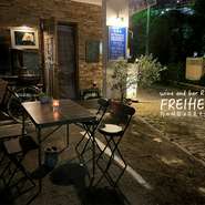 野外テーブル　バーベキューも可　予約なら８名まで　