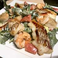 ご予約でお作りした　料理でメニューにはありません　
二人用　真鱈４　海老４　貝柱４ 