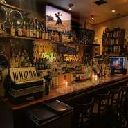 ESS ATM MONITER 日本では珍しいドイツ発祥アメリカの
スピーカーですライブ映像と共に迫力を楽しめます