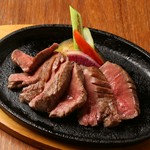 牛タンステーキタン元を使用しています。