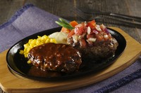 グリル大宮デミグラスソースハンバーグ×ソースは5種類より選べるハンバーグのコンボ!!※写真はデミグラス&トマトです。