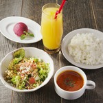 ※ドリンクは付きません