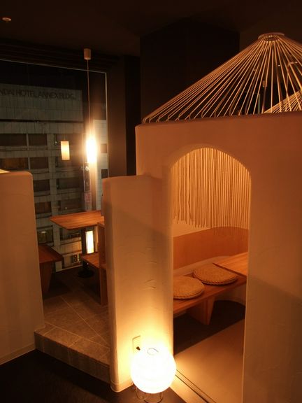 2〜4名様用かまくら個室席はデートや女子会に最適