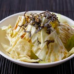 塩昆布とキャベツ!素朴な定番つまみ!