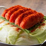 あの当店名物”博多明太もつ鍋”に新たなバージョン”旨辛！！博多明太もつ鍋が登場！！”ほどよい辛さが明太もつ鍋の旨味を引き立てる！この旨辛さがクセになる！
〆にはチーズリゾットがおすすめ！ご注文は2人前～