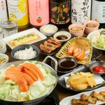 名物の明太もつ鍋含む9品が楽しめる『明太もつ鍋コース』。