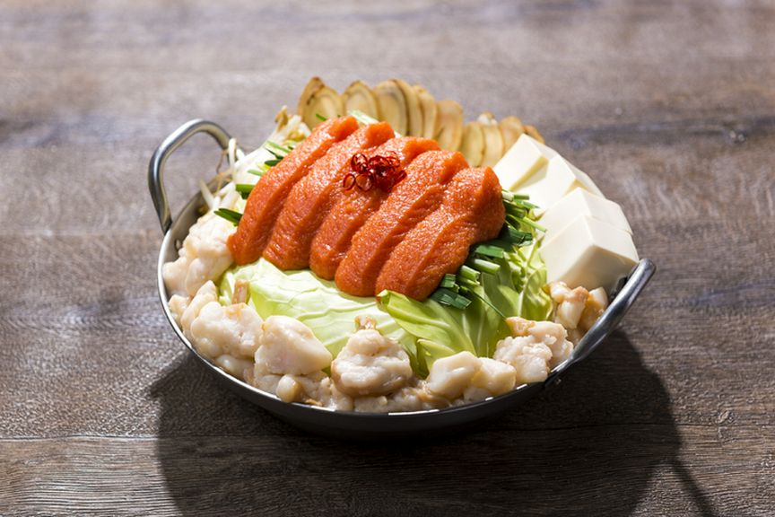 もつ鍋【味噌もつ鍋、醤油もつ鍋、博多明太もつ鍋】からお選びいただけます。ご予約お早めに