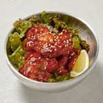 甘辛ソースが絡む人気No.1チキン「ヤンニョムチキン」や、甘みと酸味がクセになる「ハニーマスタードチキン」、刺激的な辛さの「チキンHOTチリ」など4種の味をご用意。