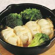 薄皮の餃子をアヒージョに！