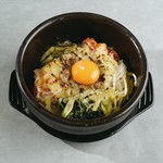 ビビンバにチーズをトッピング