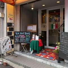 JR亀岡駅より徒歩2分の好立地♪亀岡郵便局西隣でございます