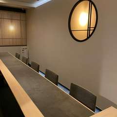 カウンター席15名