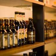 お肉と楽しみたいドリンクをセレクト。国産ワインを中心に、クラフトビールも6種国内外からピックアップしています。100分飲み放題を追加できるコースメニューもあり。肉も酒もたっぷり楽しめます。