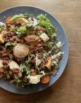 BARBiGオススメ炙りベーコン＆ナッツの絶品スモーキーサラダ☆ランチで人気のナッツドレッシング仕立て！これは美味い♪