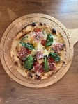 当店のイチオシ！ゴロゴロステーキの乗ったガーリックライス。〆のお食事に！

＊十六穀米使用