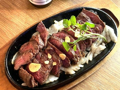BARBiG名物！絶品☆黒毛和牛のローストビーフ