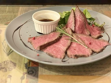 BARBiG名物！絶品☆黒毛和牛のローストビーフ
