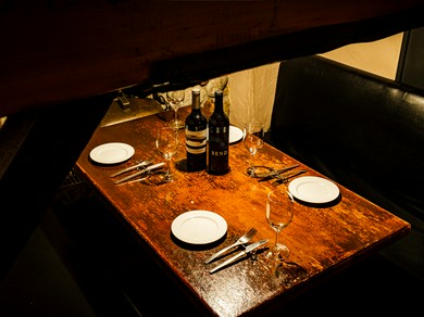 落ち着いてくつろげるカジュアルな空間