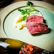 ＊お席は２時間制です(飲み放題のラストオーダーは90分後です)＊グラスは交換制でお願い致します＊アレルギーや嫌いなものがある場合、事前にご相談の上対応させていただきます＊ご予約可能人数以上の場合でも承ることが出来ますので、店舗までお気軽にお問い合わせください。
